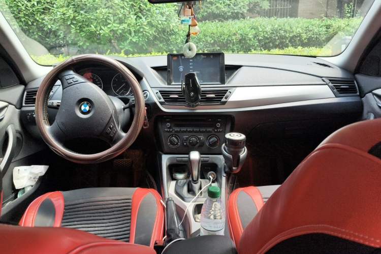 Used BMW X1 2012 sDrive18i Fashion Model Center Console