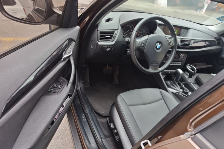Used BMW X1 2012 sDrive18i Luxury Edition Driver Seat