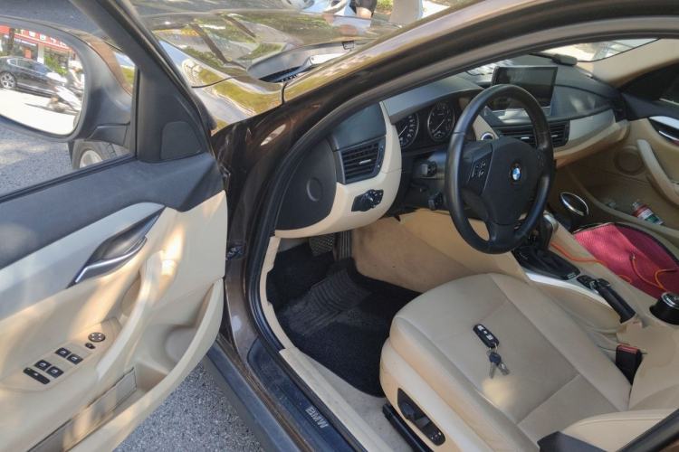 Used BMW X1 2012 sDrive18i Luxury Model Driver Seat