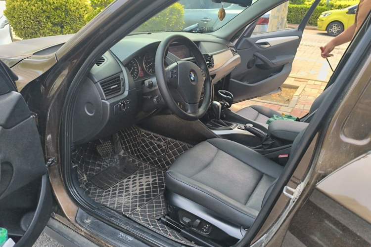 Used BMW X1 2012 sDrive18i Luxury Model Driver Seat