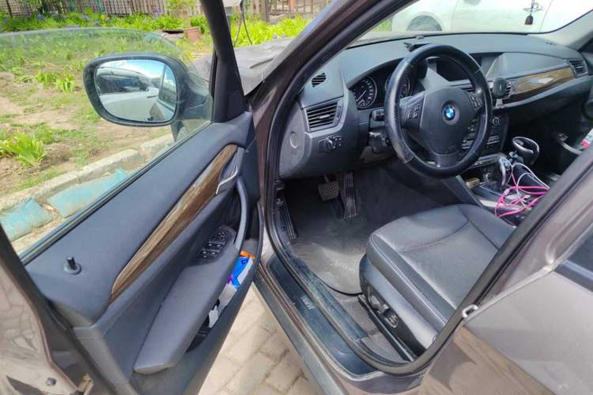 Used BMW X1 2012 xDrive20i Driver Seat
