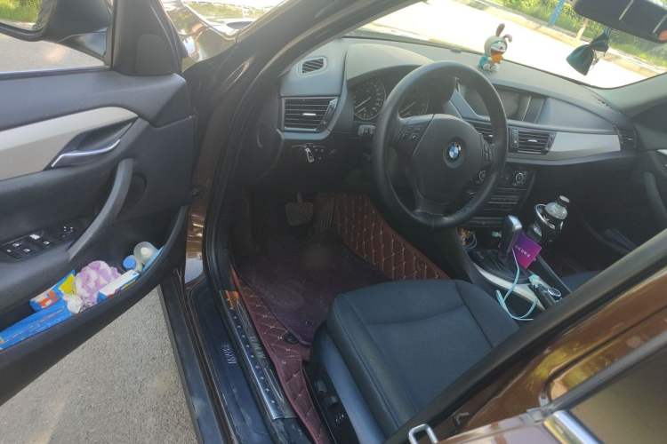 Used BMW X1 2012 sDrive18i Luxury Edition Driver Seat