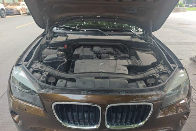 Used BMW X1 2012 sDrive18i Luxury Edition Engine Bay
