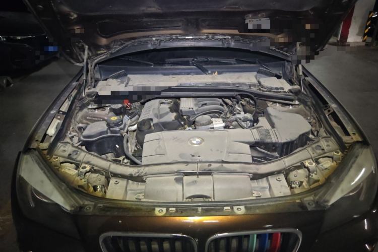 Used BMW X1 2012 sDrive18i Fashion Model Engine Bay