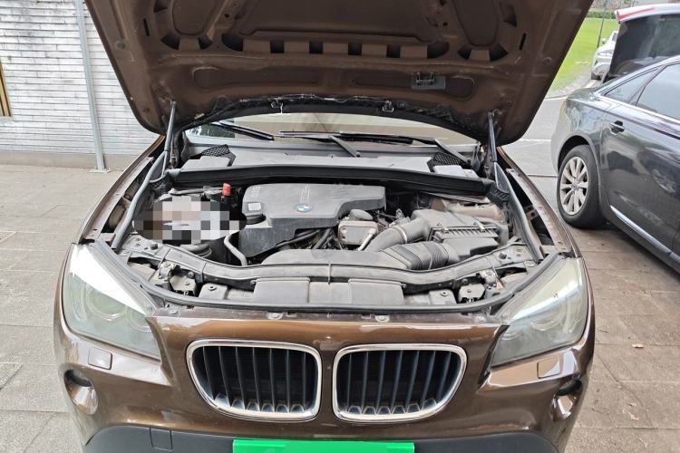Used BMW X1 2012 xDrive20i Engine Bay