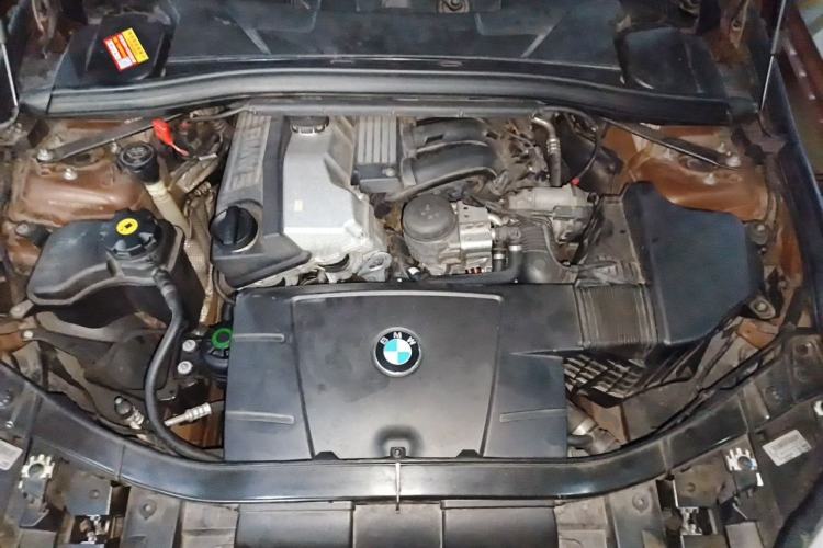 Used BMW X1 2012 xDrive28i Engine Bay