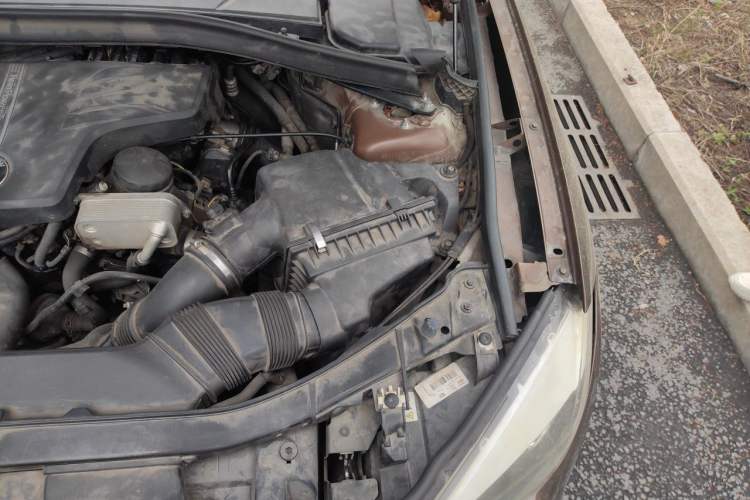 Used BMW X1 2012 xDrive20i Luxury Model Engine Bay Left