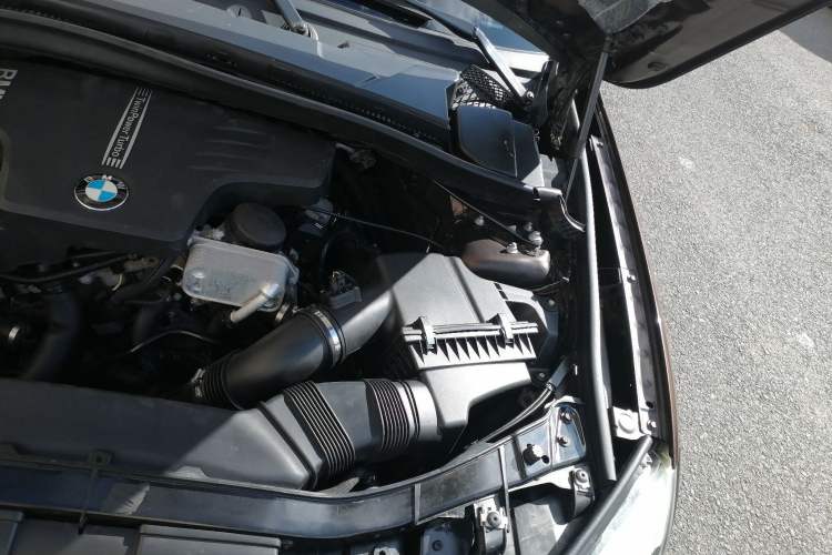 Used BMW X1 2012 sDrive20i Leading Model Engine Bay Left