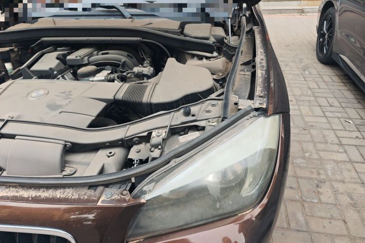 Used BMW X1 2012 sDrive18i Fashion Model Engine Bay Left