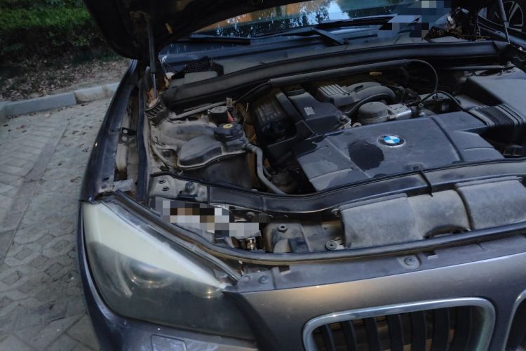 Used BMW X1 2012 sDrive18i Luxury Edition Engine Bay Right