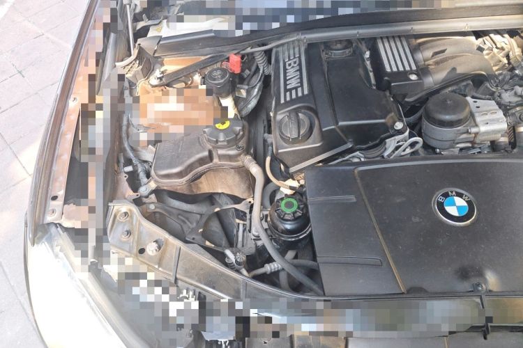 Used BMW X1 2012 sDrive18i Luxury Model Engine Bay Right