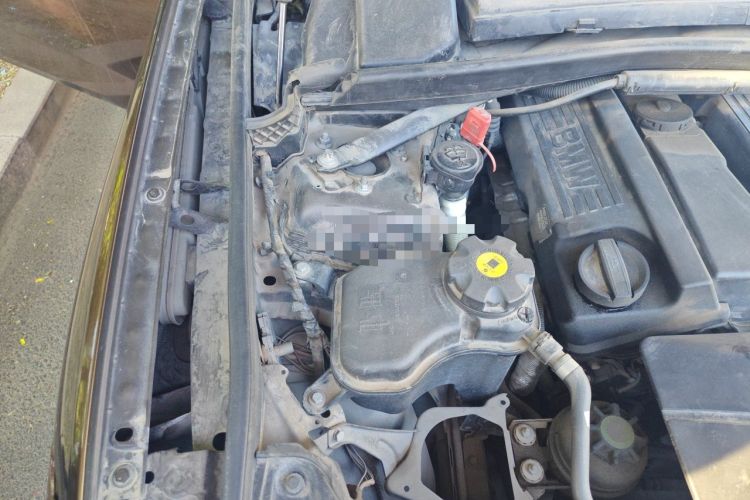 Used BMW X1 2012 sDrive18i Luxury Model Engine Bay Right