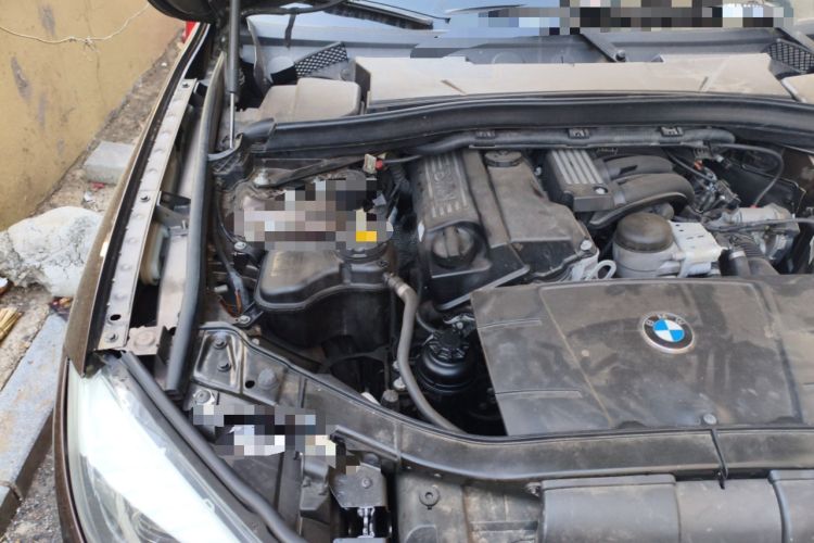 Used BMW X1 2012 sDrive18i Luxury Model Engine Bay Right