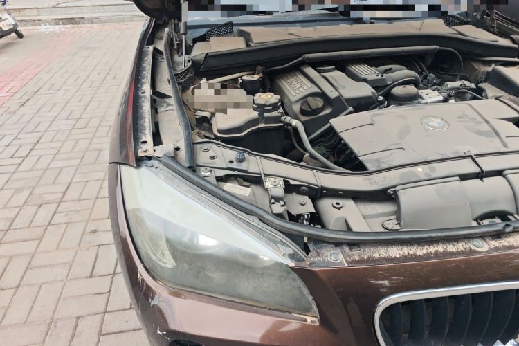 Used BMW X1 2012 sDrive18i Fashion Model Engine Bay Right