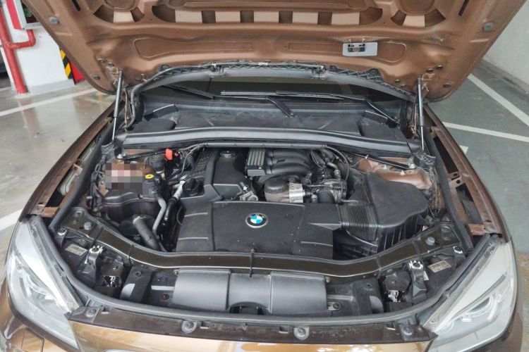 Used BMW X1 2012 sDrive18i Luxury Edition Engine Bay