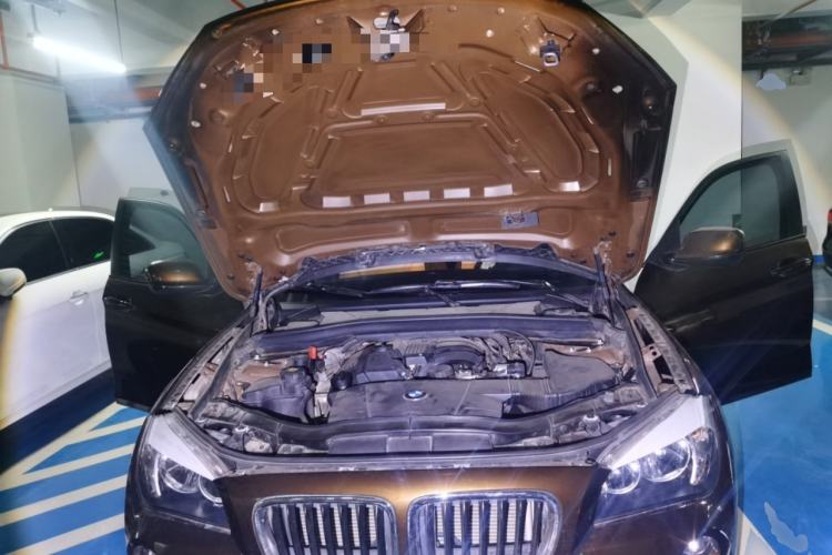 Used BMW X1 2012 sDrive18i Fashion Model Engine Bay