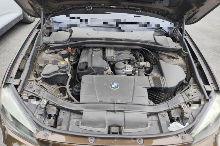 Used BMW X1 2012 sDrive18i Fashion Model Engine Bay
