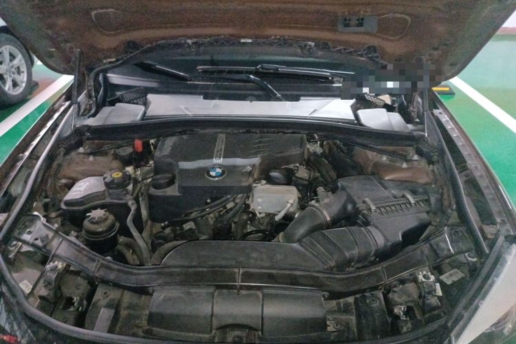 Used BMW X1 2012 xDrive20i Engine Bay