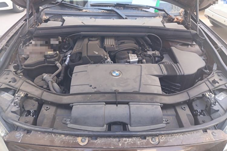 Used BMW X1 2012 sDrive18i Luxury Edition Engine Bay
