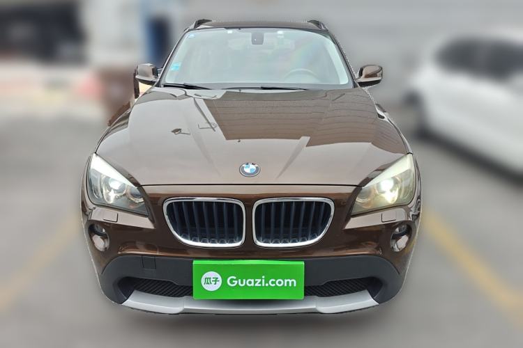 Used BMW X1 2012 sDrive18i Luxury Edition Front
