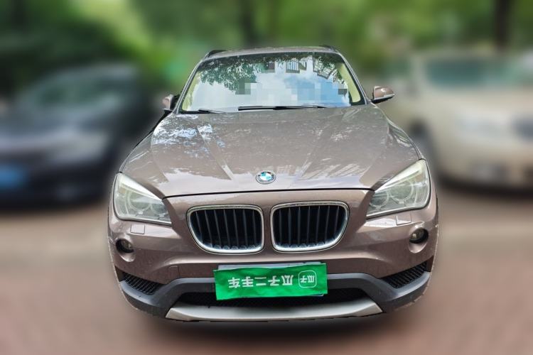 Used BMW X1 2012 sDrive18i Luxury Edition Front