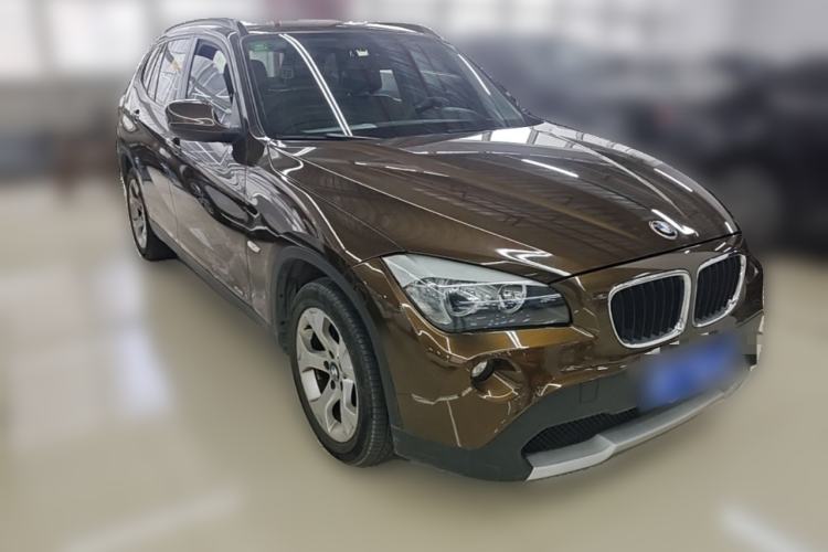Used BMW X1 2012 sDrive18i Fashion Model Front Right 45 Deg