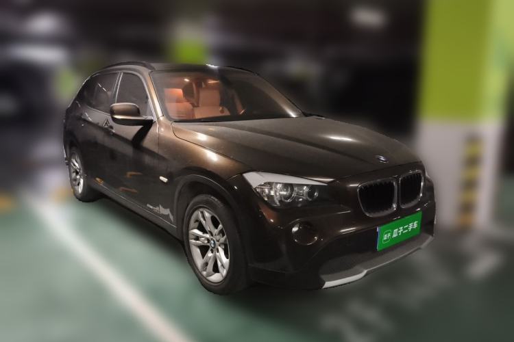 Used BMW X1 2012 sDrive20i Leading Model Front Right 45 Deg