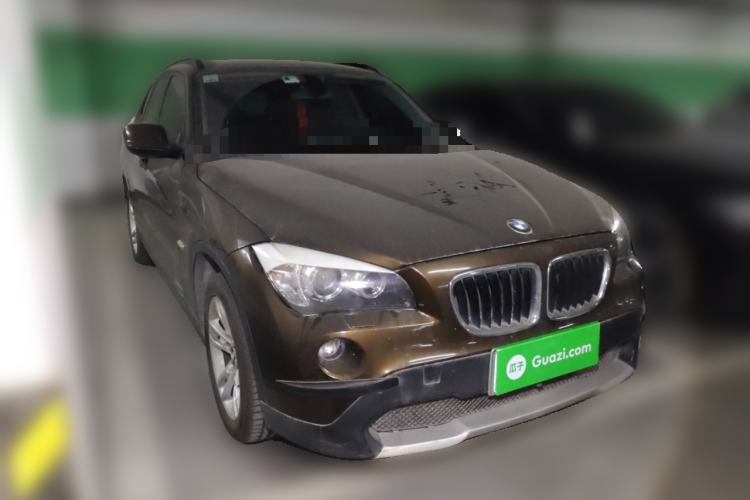 Used BMW X1 2012 sDrive20i Leading Model Front Right 45 Deg