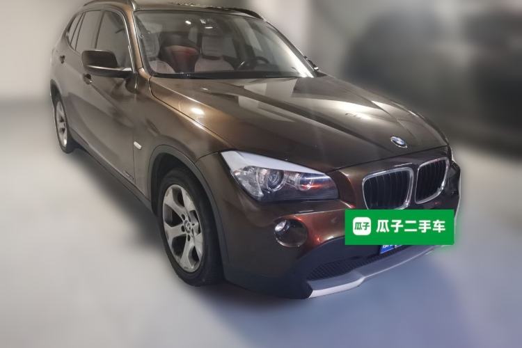 Used BMW X1 2012 sDrive18i Luxury Edition Front Right 45 Deg