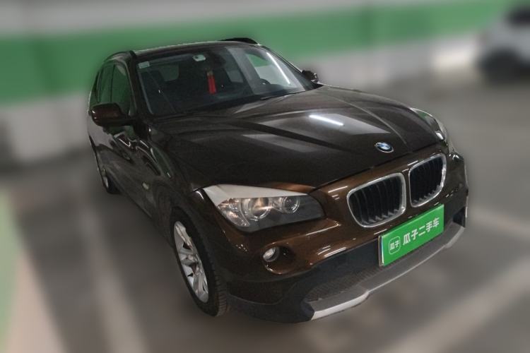 Used BMW X1 2012 sDrive20i Leading Model Front Right 45 Deg