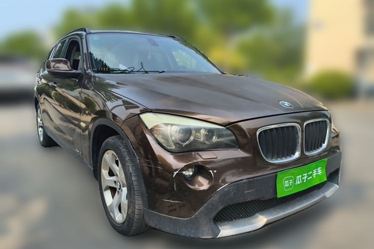 Used BMW X1 2012 sDrive18i Luxury Model Front Right 45 Deg