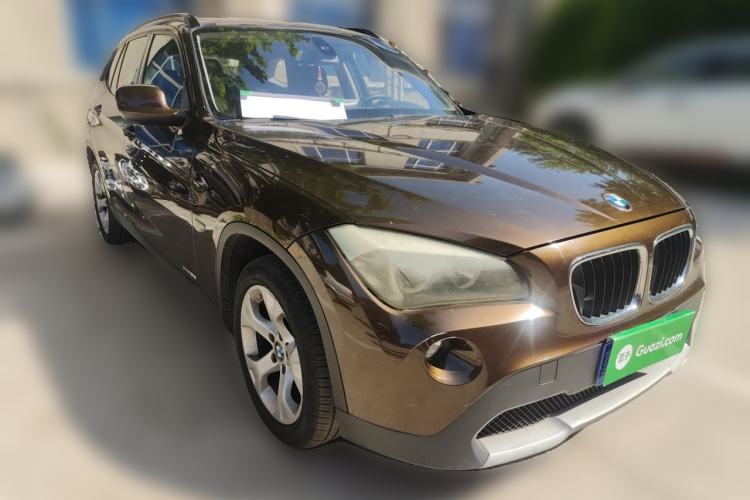 Used BMW X1 2012 sDrive18i Fashion Model Front Right 45 Deg