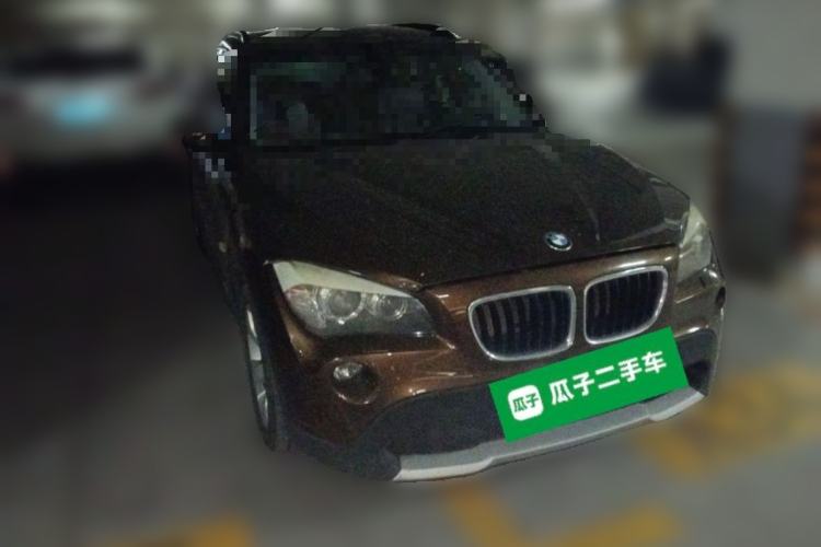 Used BMW X1 2012 sDrive18i Luxury Edition Front Right 45 Deg