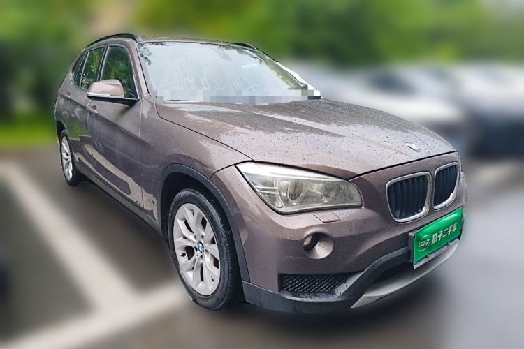 Used BMW X1 2012 sDrive18i Luxury Edition Front Right 45 Deg