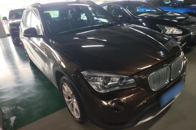 Used BMW X1 2012 sDrive18i Luxury Edition Front Right 45 Deg