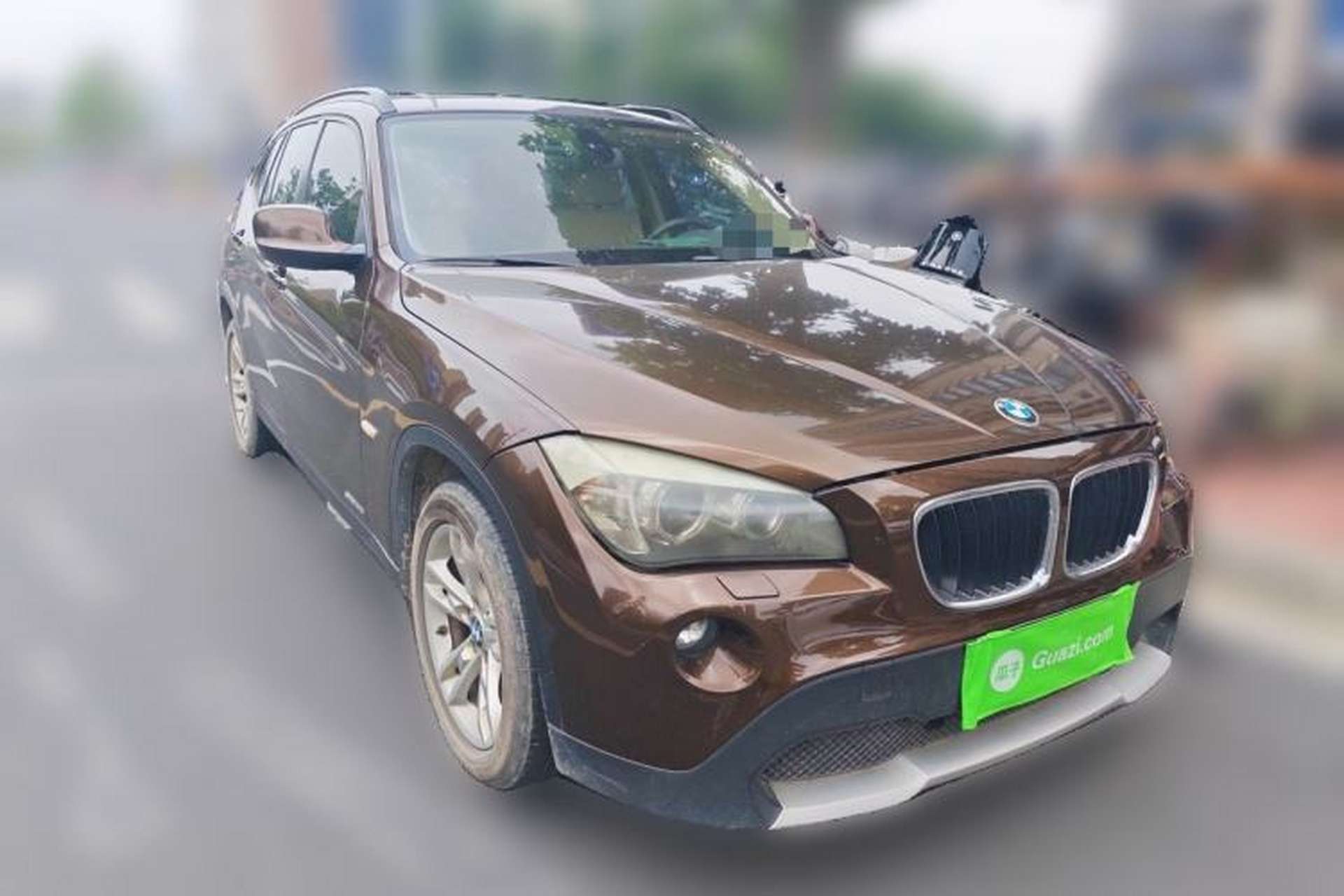 Used BMW X1 2012 sDrive20i Leading Model Front Right 45 Deg