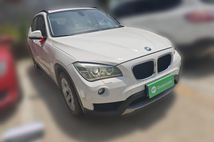 Used BMW X1 2012 sDrive18i Luxury Edition Front Right 45 Deg