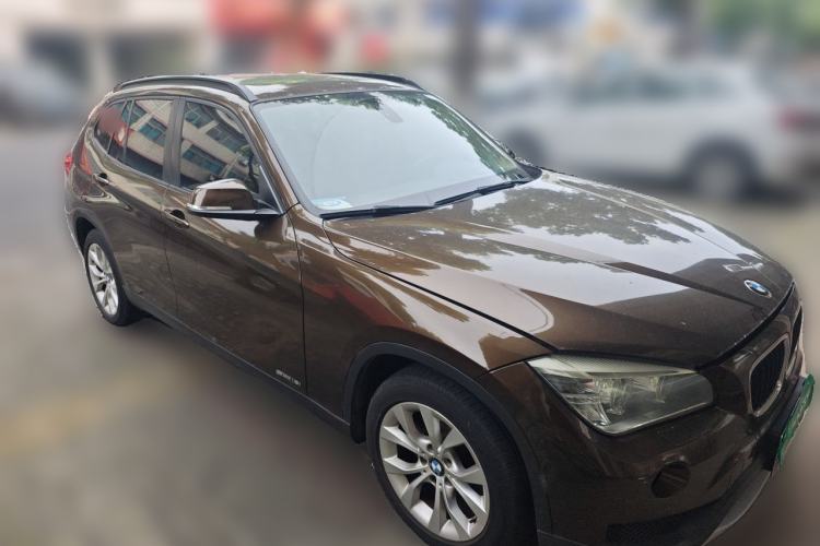 Used BMW X1 2012 sDrive18i Luxury Edition Front Right 45 Deg