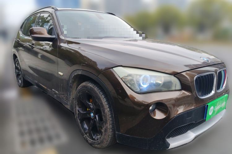 Used BMW X1 2012 sDrive18i Fashion Model Front Right 45 Deg