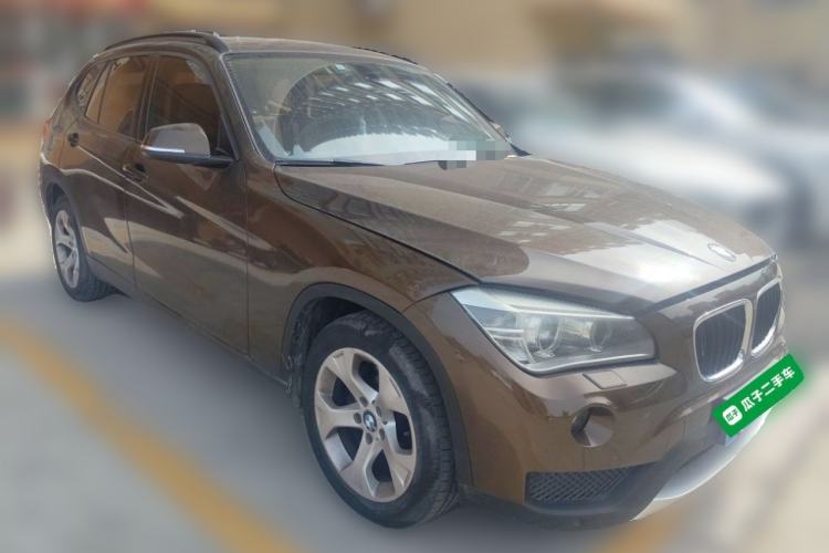 Used BMW X1 2012 sDrive18i Luxury Edition Front Right 45 Deg