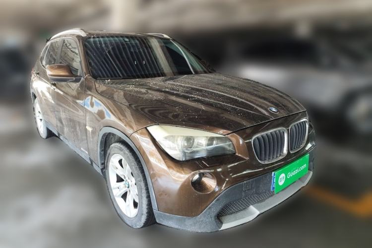 Used BMW X1 2012 sDrive18i Luxury Edition Front Right 45 Deg