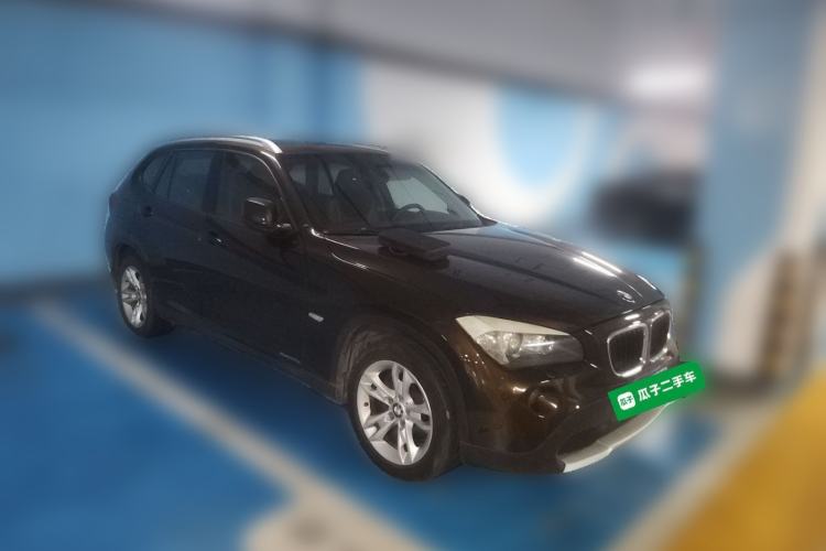 Used BMW X1 2012 xDrive20i Luxury Model Front Right 45 Deg