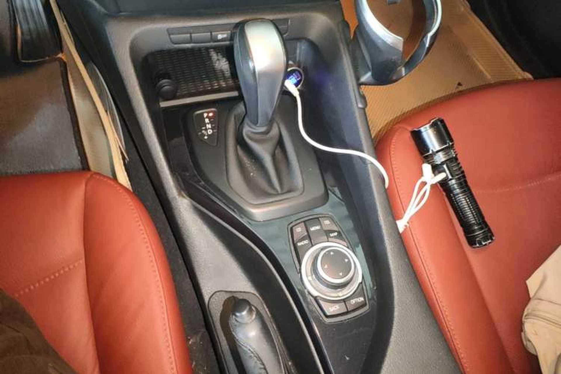 Used BMW X1 2012 sDrive18i Luxury Edition Gear Lever