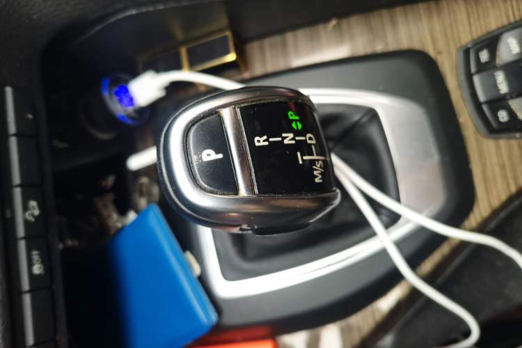 Used BMW X1 2012 xDrive20i Luxury Model Gear Lever