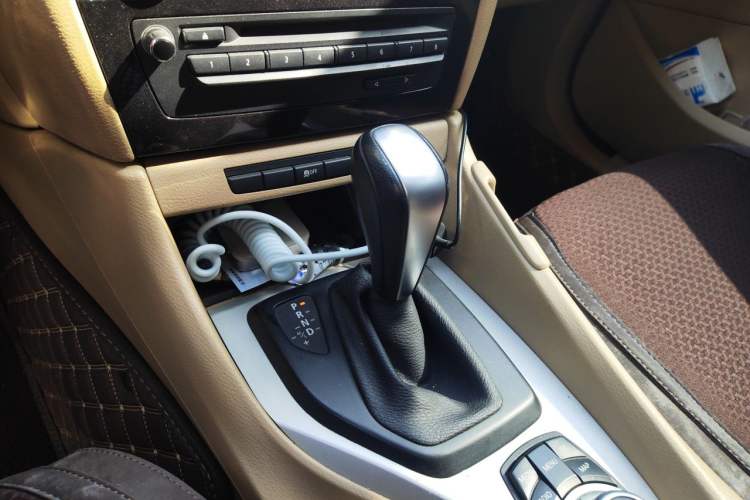 Used BMW X1 2012 sDrive18i Fashion Model Gear Lever