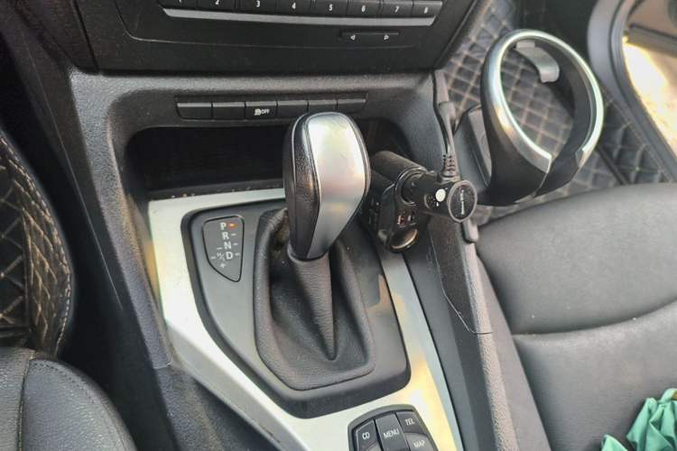 Used BMW X1 2012 sDrive18i Luxury Model Gear Lever