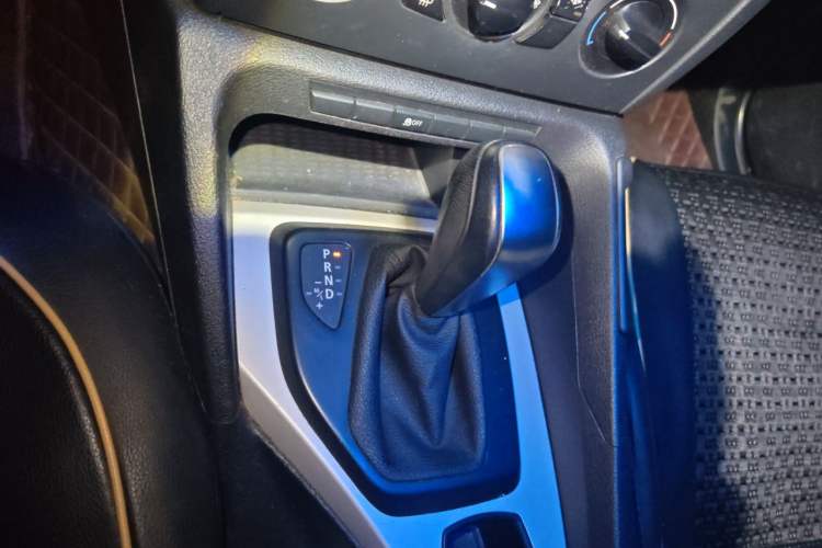 Used BMW X1 2012 sDrive18i Fashion Model Gear Lever