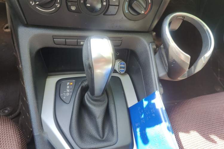 Used BMW X1 2012 sDrive18i Fashion Model Gear Lever
