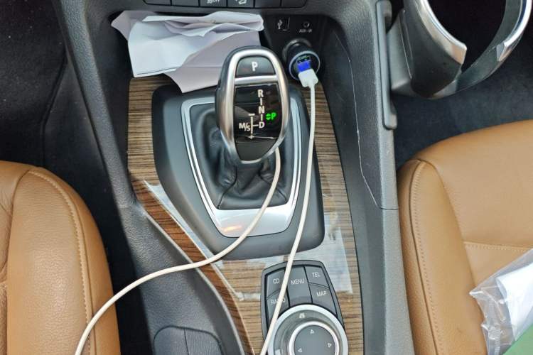 Used BMW X1 2012 xDrive20i Gear Lever