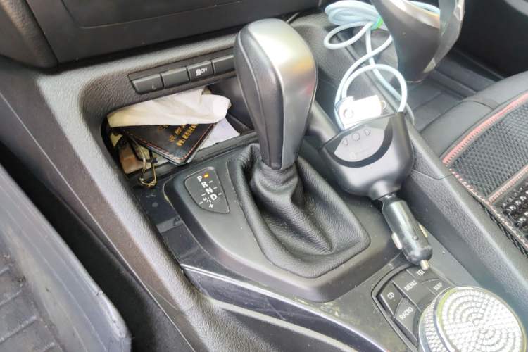 Used BMW X1 2012 sDrive18i Luxury Model Gear Lever